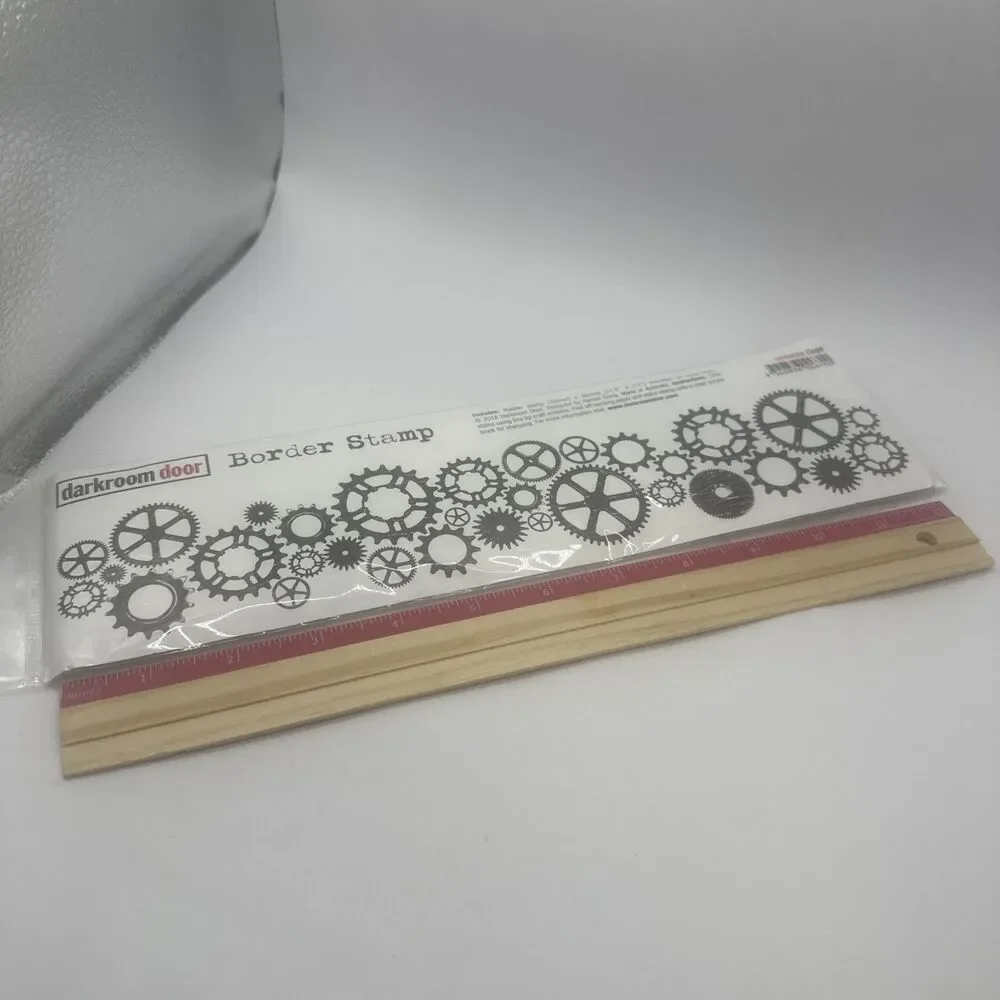 DARKROOM DOOR UNMOUNTED cling Gears Rubber Stamp Border Stamp